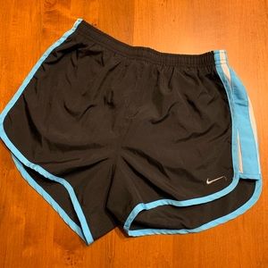 Nike ✨ Running Shorts